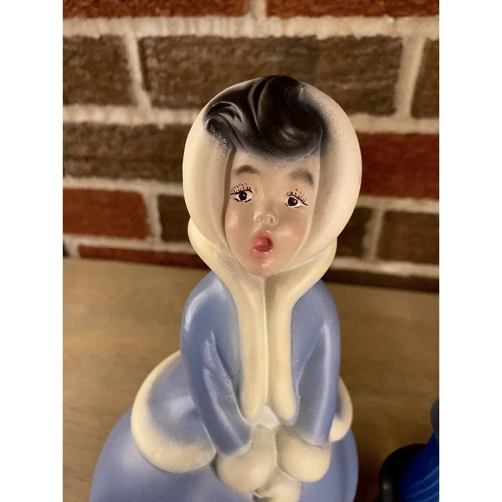 Vintage Ceramic Atlantic Mold Hand Painted Christmas Carolers Set 4 Holiday 9